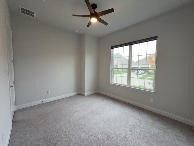 Building Photo - 7021 Lookout Ln