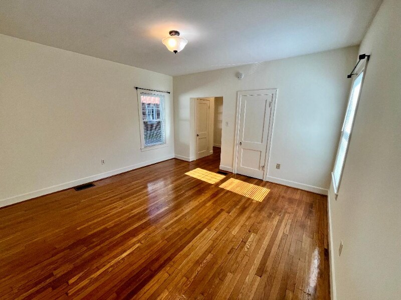 Building Photo - 1312 Fontaine Rd
