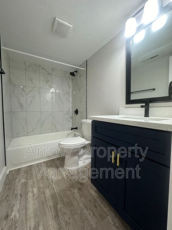 Building Photo - 2325 S St