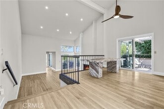 Building Photo - 17 Valley View