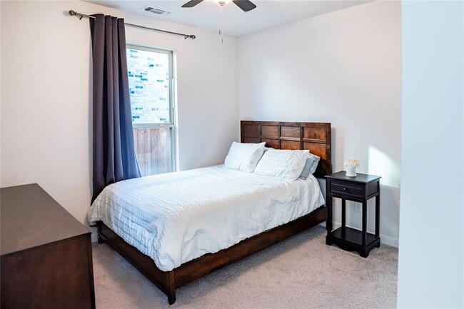 Building Photo - 8100 Copper Prairie Bend