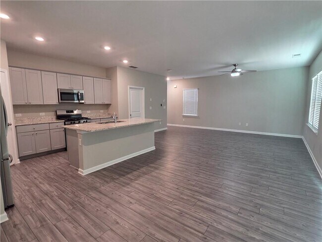 Building Photo - 2088 Nuthatch Dr