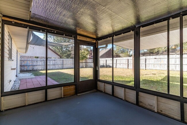 Building Photo - Great Cul-De-Sac Location in Fort Walton B...