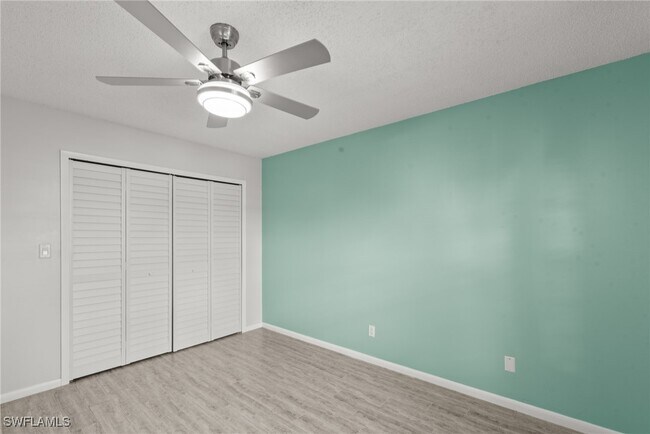 Building Photo - 304 Tudor Dr