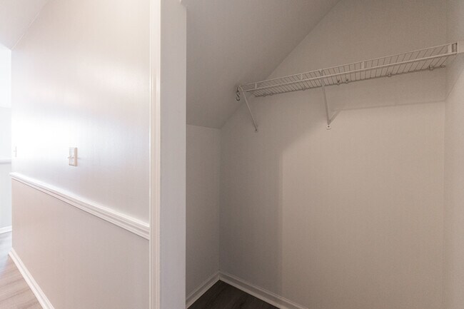 Building Photo - 1460 Winfield Way