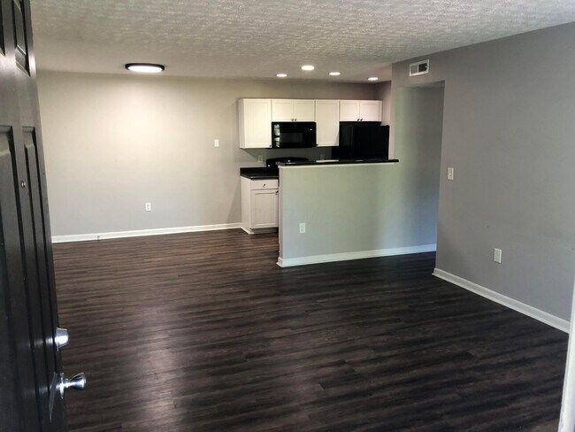 Building Photo - 5536 Cedar St