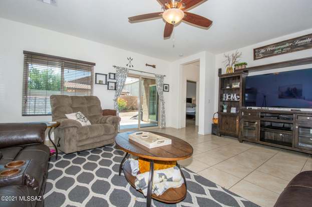 Building Photo - 9017 W Rolling Springs Dr