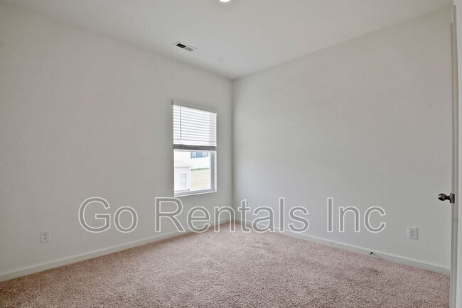 Building Photo - 2020 Lonesome Hen Ln