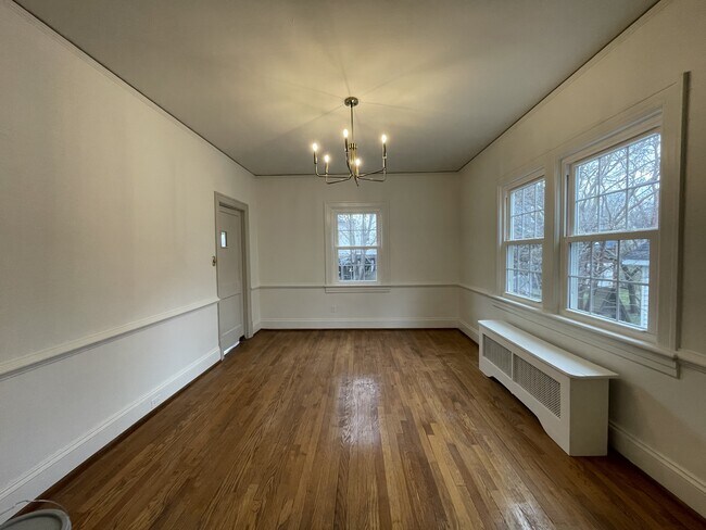 Building Photo - 3417 Plymouth Pl