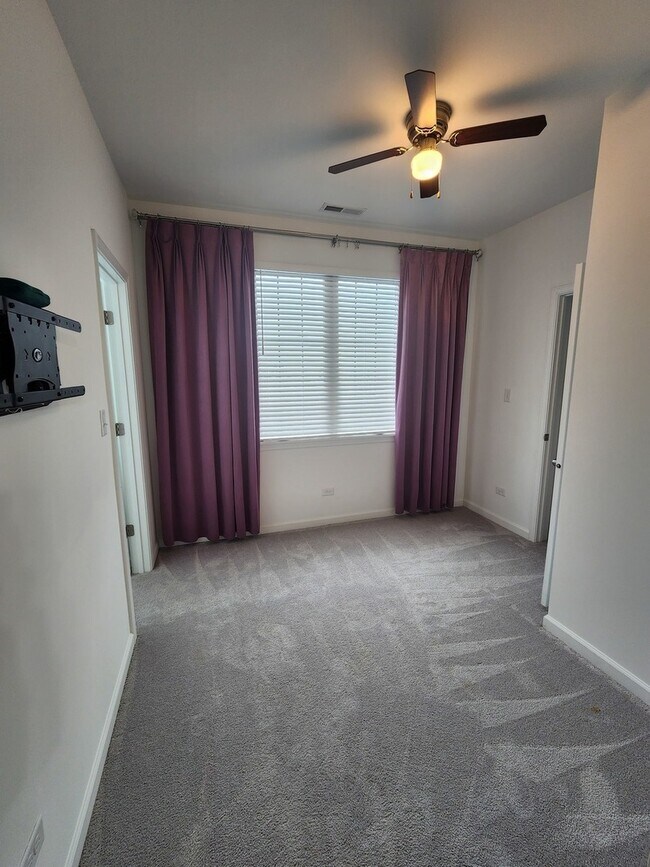 Building Photo - 12730 Wild Rye Ct
