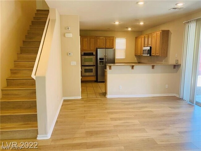 Building Photo - 5506 Spiceberry Dr