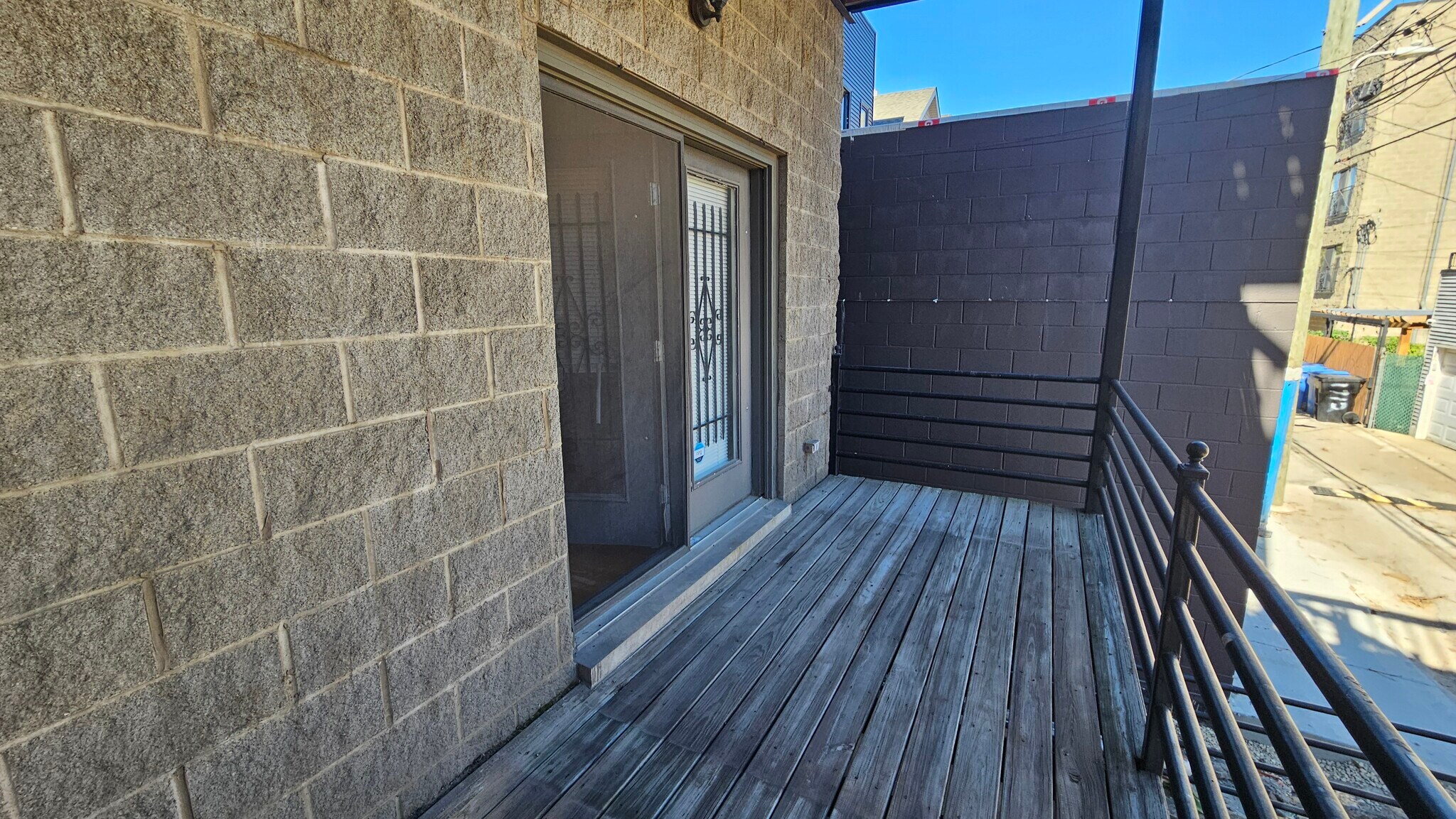 Building Photo - 511 N Hartland Ct