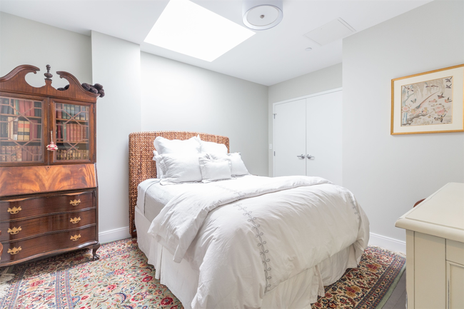 Building Photo - 2 br, 2 bath  - 150 Dorchester Ave Apt 611