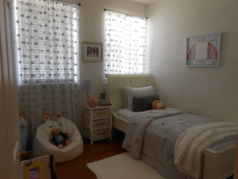 Building Photo - 12301 SW 124th Ter