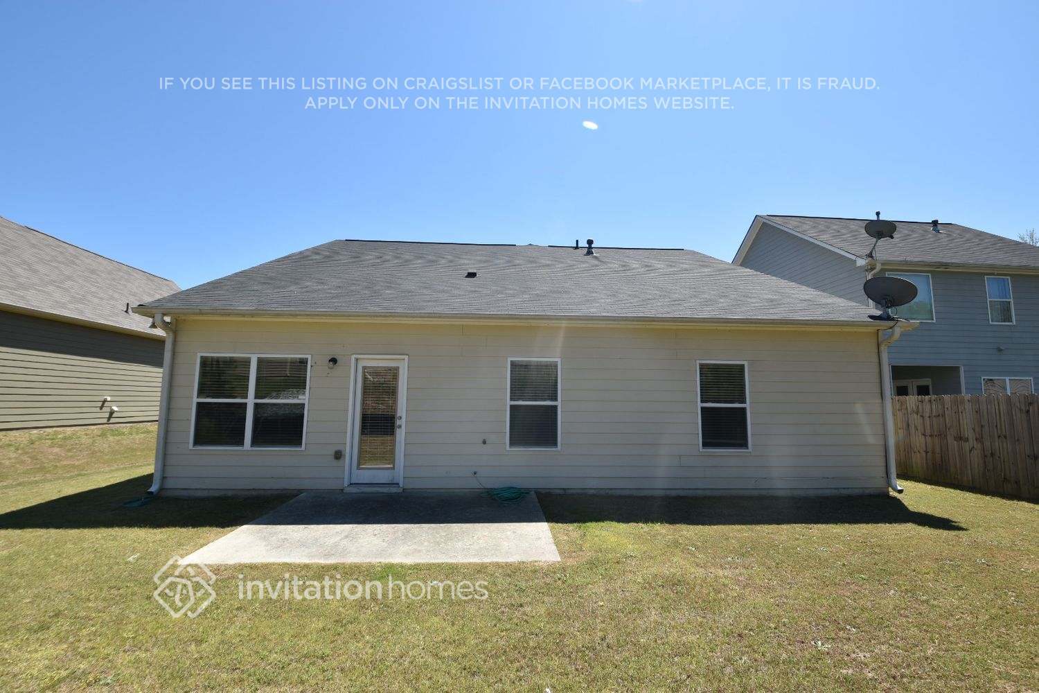 Building Photo - 3004 Golf Creek