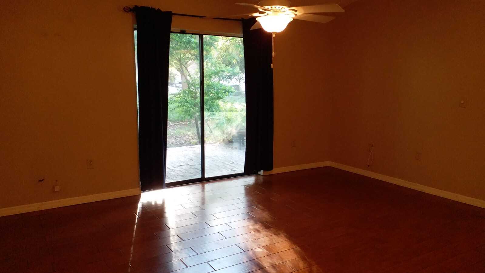 Building Photo - 1141 Deer Hollow Pl