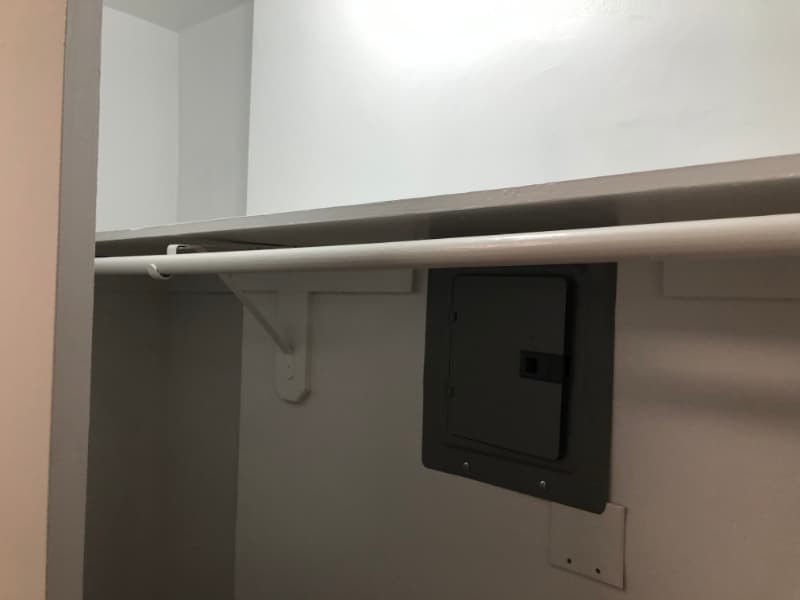 Building Photo - 147 Main St