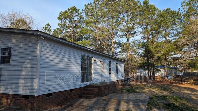 Building Photo - 475 Nicole Dr