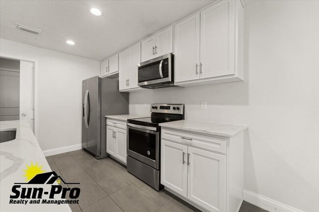 Building Photo - 5134 Taylor Ave