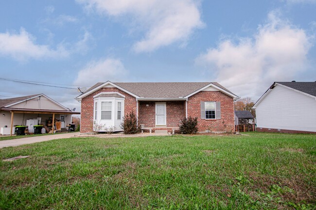 Primary Photo - Three Bedroom Ranch!