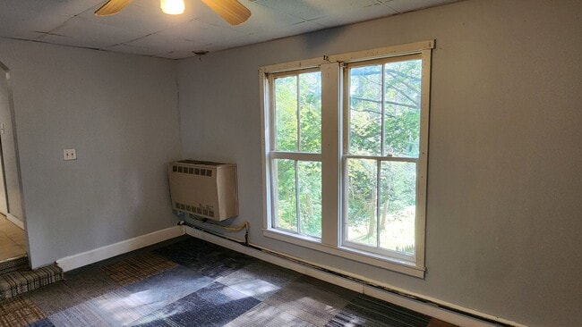 Building Photo - 137 South Ave