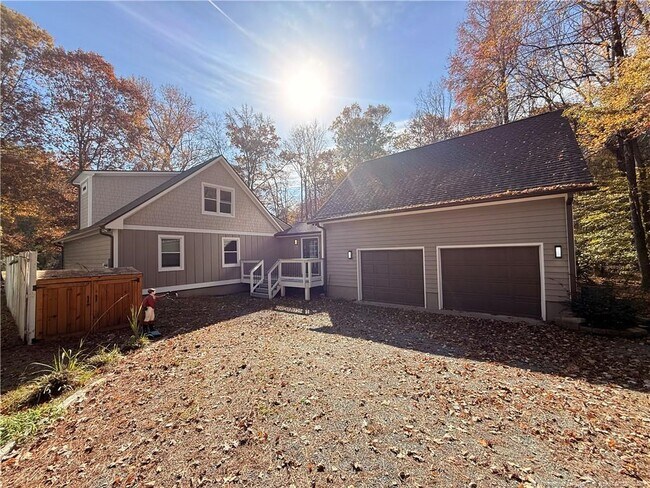 Primary Photo - 1610 N Stonegate Dr