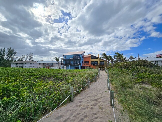 Building Photo - OCEANFRONT FURNISHED ANNUAL ONE BEDROOM ONE BATH