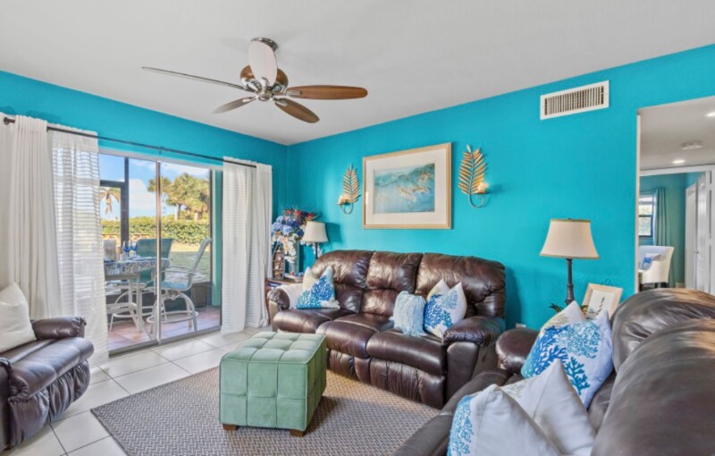 Building Photo - 715 S Ocean Dr