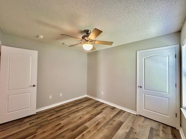 Building Photo - 1828 Brick Cir