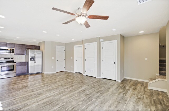 Building Photo - 12608 W Irving St