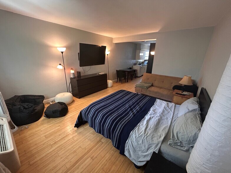 Building Photo - 8080 Tatum Waterway Dr