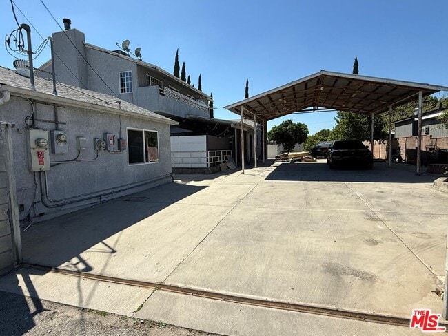 Building Photo - 8168 Whitsett Ave