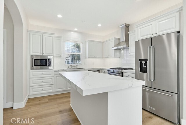 Building Photo - 57 Arborside