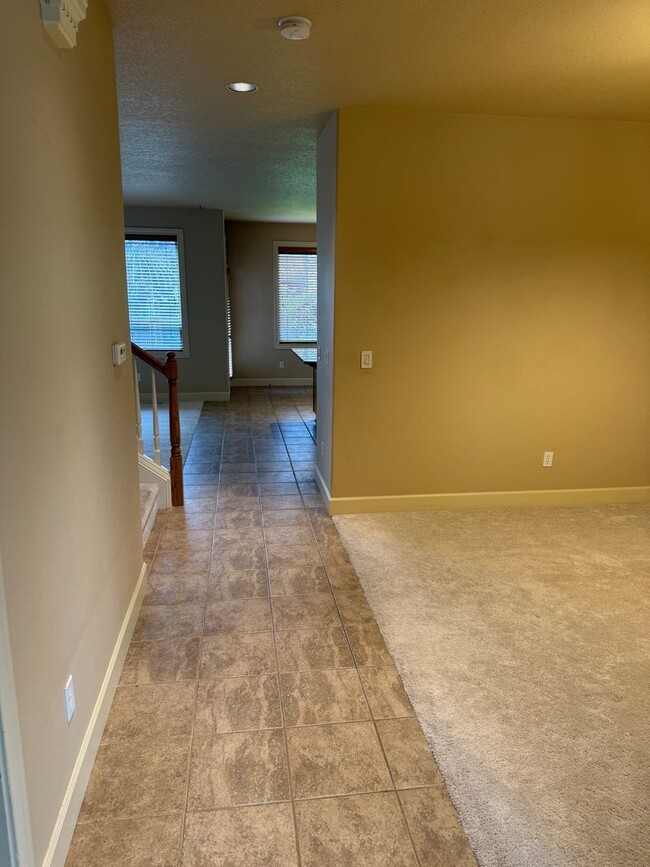 Building Photo - Large Rock Creek Single Family Home