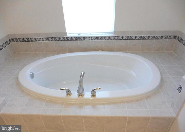 Building Photo - 4807 River Creek Terrace