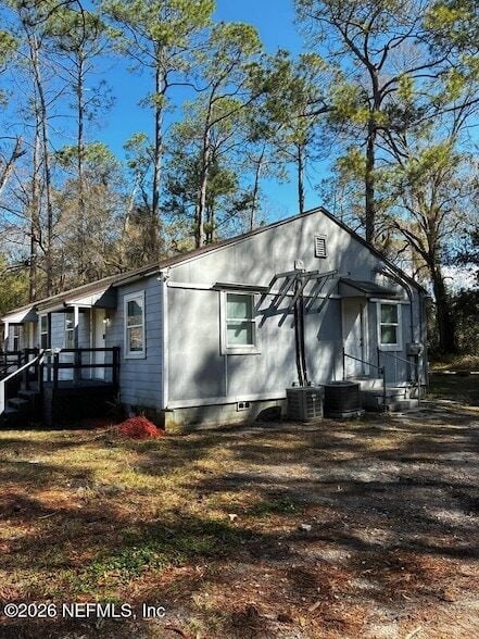 Building Photo - 314 Celery Ave N