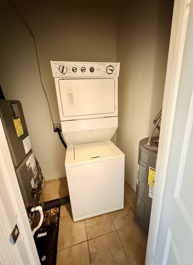 Building Photo - 2014 N 18th St