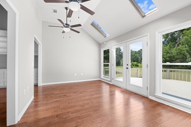 Building Photo - 1501 Cayla Way