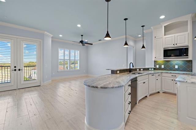 Building Photo - 6675 Mediterranean Dr