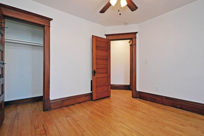 Building Photo - Beautiful 4-Bedroom 2-Bathroom Home in St. Paul!