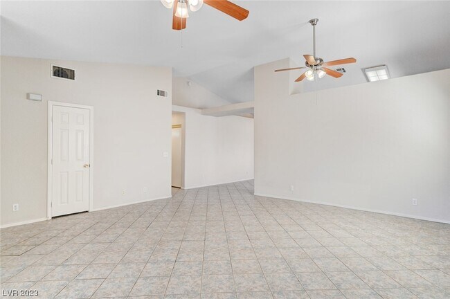 Building Photo - 5032 Drummond Rd