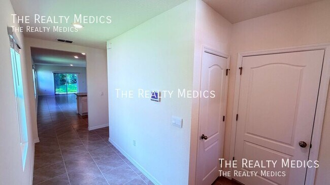 Building Photo - 3468 Islewood Ct
