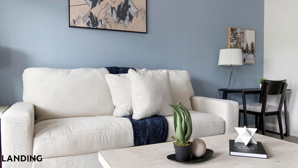 Building Photo - 12525 Tibbets Ln