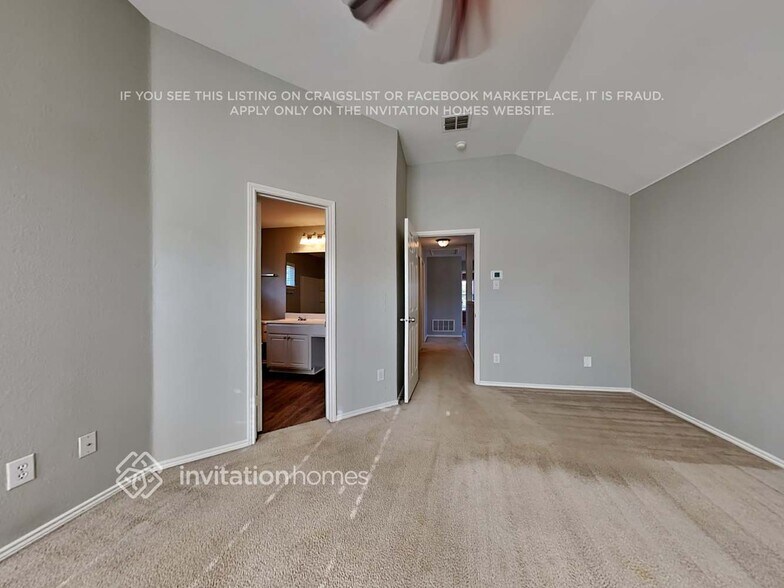 Building Photo - 11616 Bobcat Dr