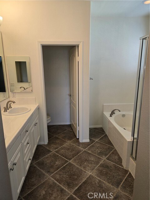 Building Photo - 2147 Cittadin Dr