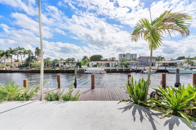 Building Photo - 2484 SE 12th St