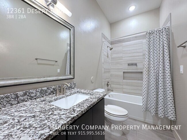 Building Photo - 12361 Desert Dove Ave