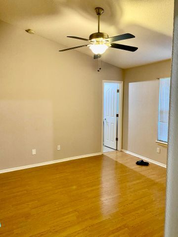 Building Photo - 4008 Tierra Venado Dr