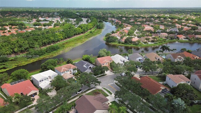 Building Photo - 1140 Cedar Falls Dr