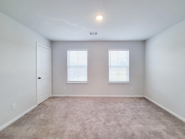 Building Photo - 94 Valiant Ridge Trail